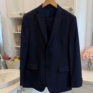 Lauren Ralph Lauren Classic Navy suit